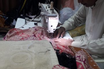 Ayesha rug  ladies tailor in Talwar chowk Bahria Town Lahore